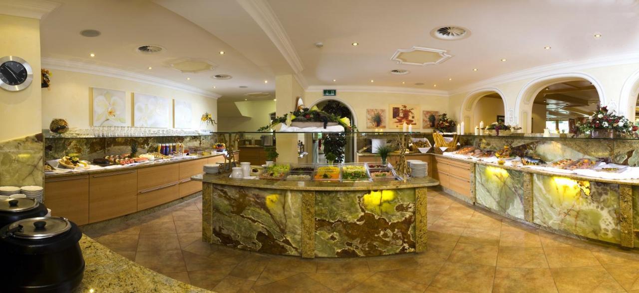 Hotel Alpenhof 4*