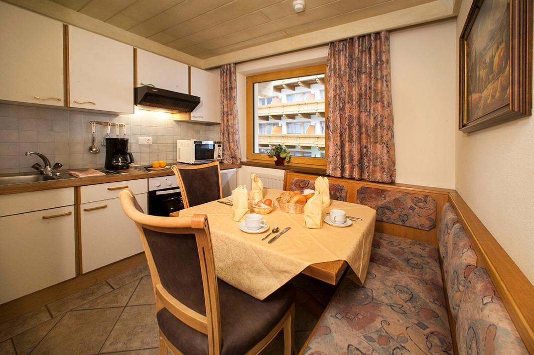 Hotel Alpenhof 4*