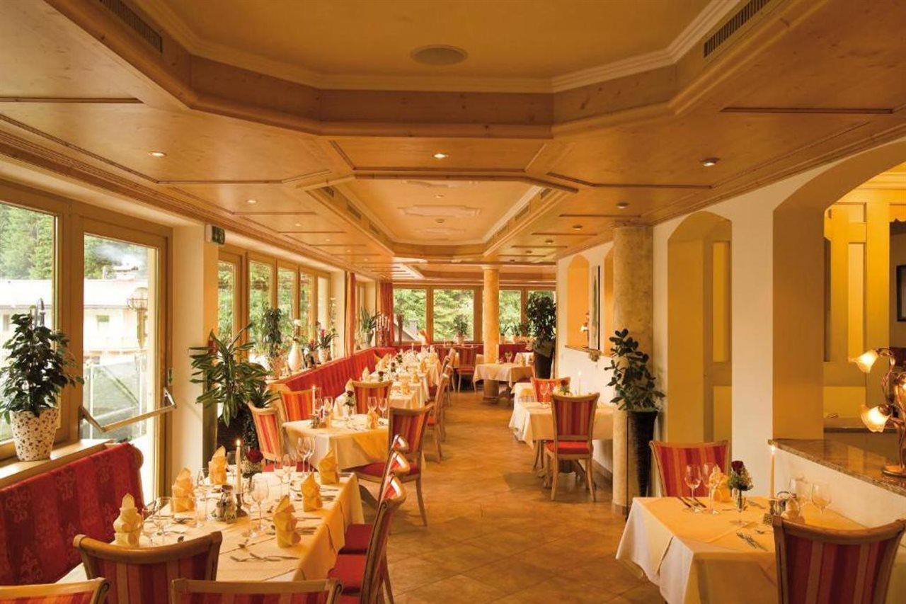 Alpenhof Hotel 4*